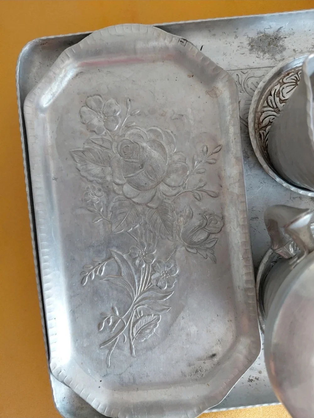 Everlast Silver Hammered Aluminum Tea Service Set - 7-Piece
